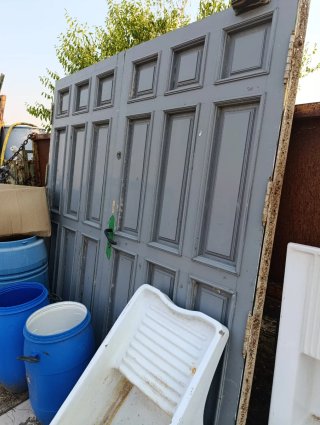 Puerta doble gris