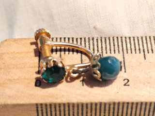 Pendientes antiguos metal dorado cristal tallado