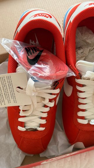 Nike Cortez Rojo Picante/Blanco Talla 38 Nuevas