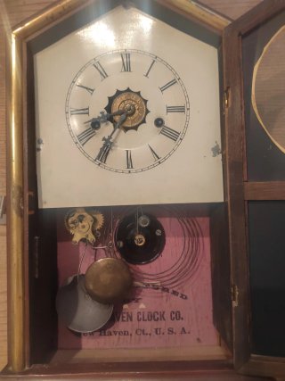 Reloj de pared New Haven antiguo