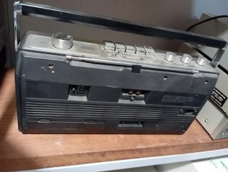 Spatial Stereo Philips radio cassette