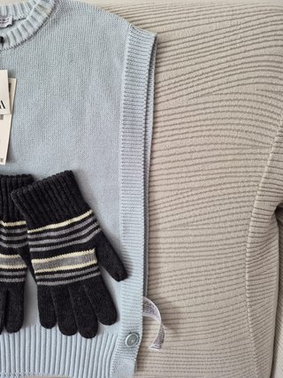 Lote Zara bufanda, guantes y chaleco rayas
