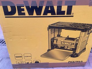 Cepilladora Dewalt DW733-QS