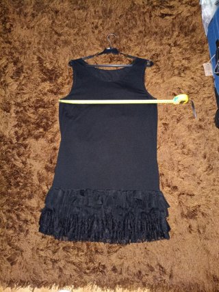 Vestido negro XL con volantes