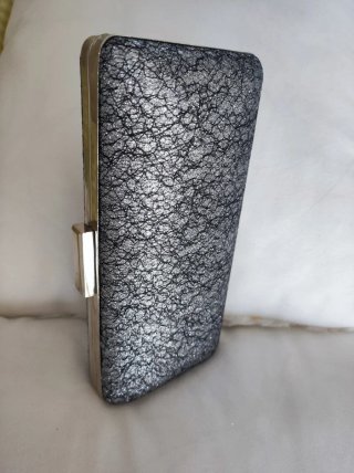 Bolso de fiesta plateado y negro