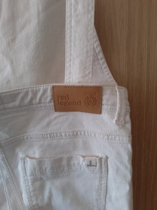 Mono blanco mujer