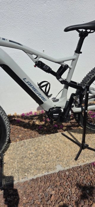 Bicicleta Eléctrica Lapierre Gris