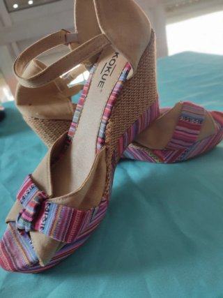 Sandalias cuña Kokue Talla 41