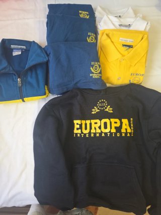 Uniforme Colegio Europa Talla 10