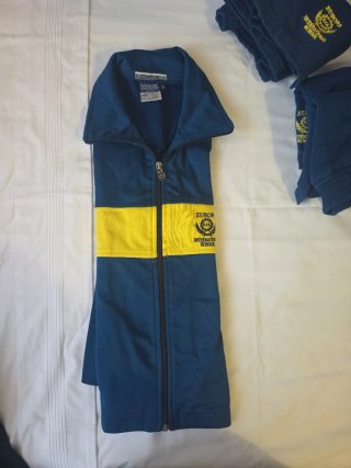 Uniforme Colegio Europa Talla 10