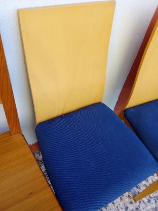 3 Sillas de Madera y Tela