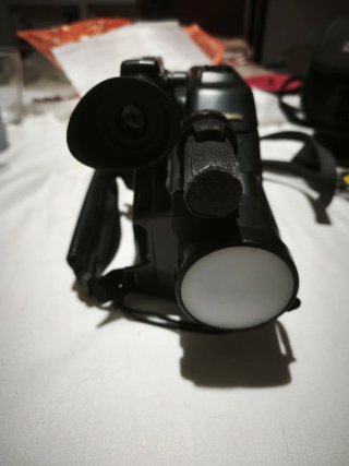 Cámara de vídeo Panasonic. Con mando y lapiz. Escu