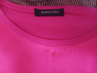 Camiseta fucsia Margittes con cordón