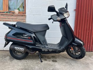 Peugeot SV Scooter Ciclomotor Negro
