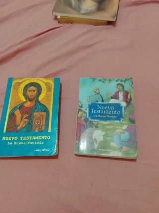 Lote 2 Libros Nuevo Testamento