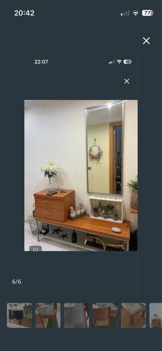 Recibidor de madera y cristal
