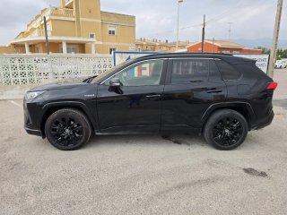 Toyota RAV4 2021