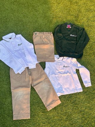 Lote uniforme Fundación Escuela Teresiana