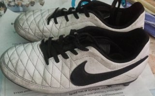 Botas de fútbol Nike Talla 34
