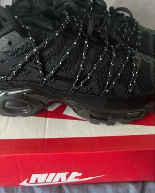 Nike Air Max Plus nere
