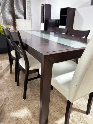 Mesa de comedor madera y cristal