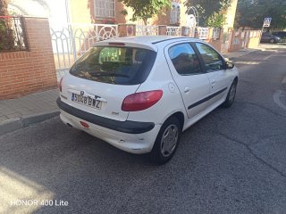 Peugeot 206 2002