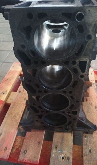 105404 qvfa bloque ford transit ft 330 l (largo)