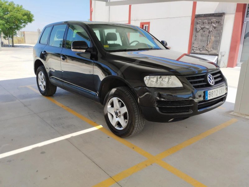 Volkswagen Touareg 2004 - foto 1