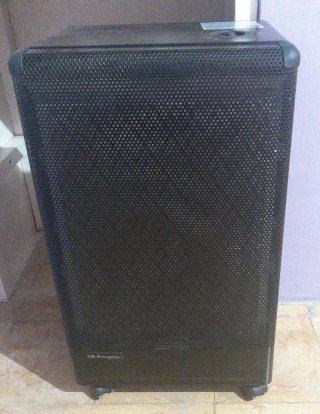 Estufa de butano negra