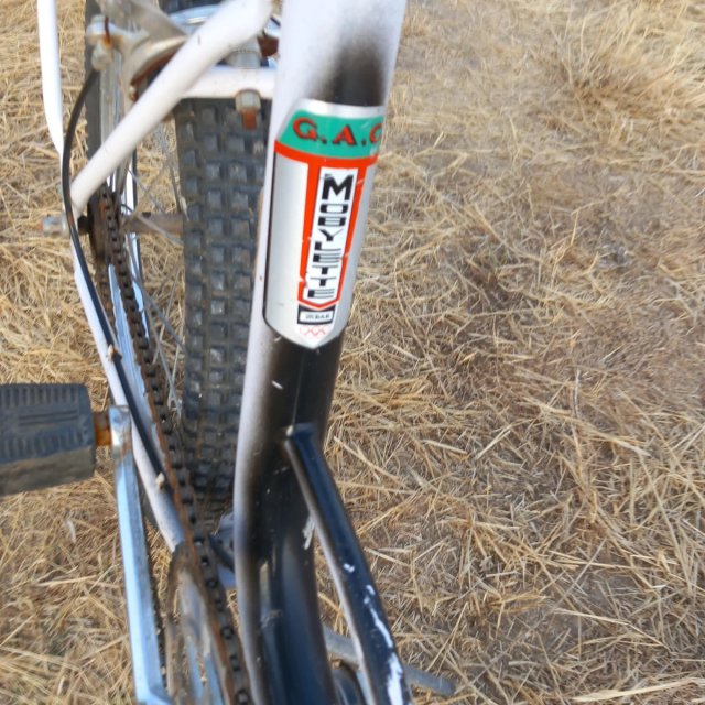 Bicicleta Motoretta GAC bianca...si spedisce.....