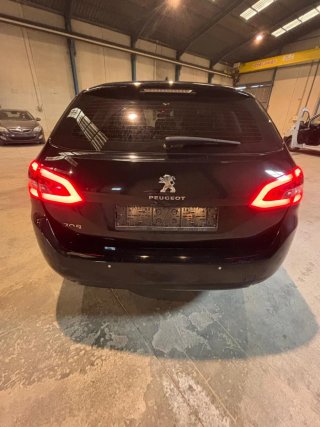 Peugeot 308 2021