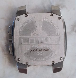 Lotto di 4 scatole di orologi Lotus con quadranti per riparazione