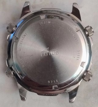 Lotto di 4 scatole di orologi Lotus con quadranti per riparazione
