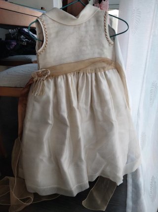 Vestidos de fiesta niña beige/dorado.