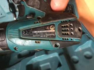 Taladro Atornillador Makita 14.4V con Cargador