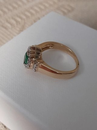 Anillo Oro Amarillo Esmeralda y Diamantes