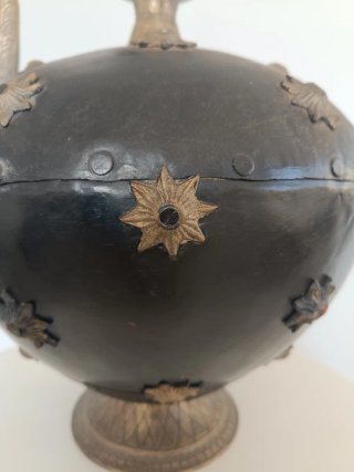 Jarrón antiguo metal dragones estrellas