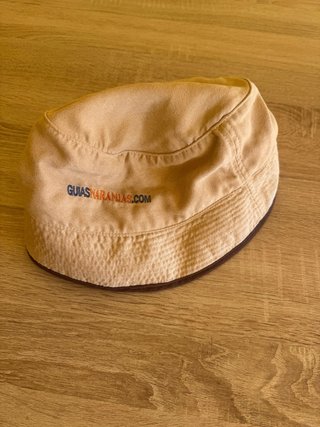 Gorro bucket GUÍAS NARANJAS