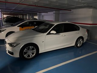 BMW Serie 3 320d F30 2012