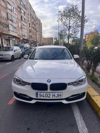 BMW Serie 3 320d F30 2012