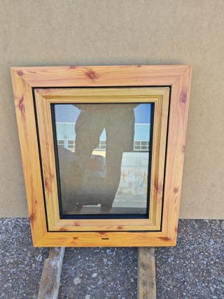 Ventana madera pino nudo aluminio