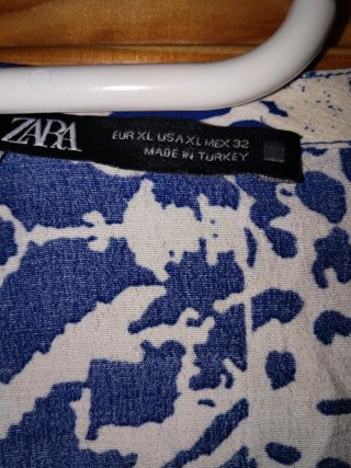 Blusón vestido Zara estampado azul y beige