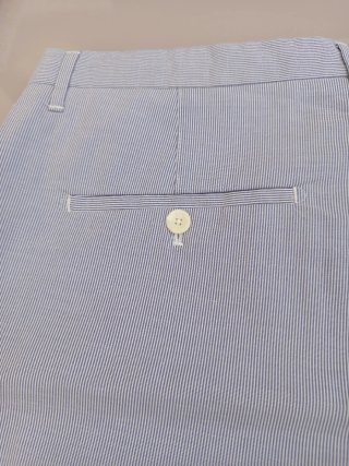 Bermudas rayas azules y blancas
