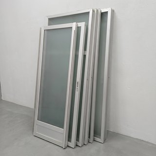 8 Hojas Correderas Aluminio con Cristal