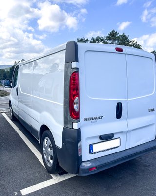 Renault Trafic L2H1 Caja Larga 2.0 dCi 115 CV