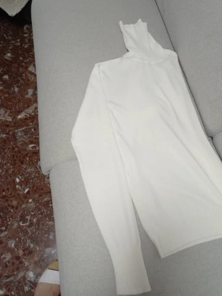 Jersey cuello alto blanco