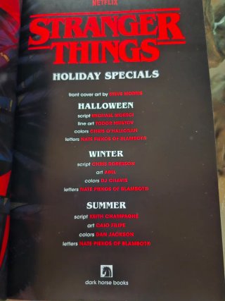 Stranger Things Holiday Specials (Graphic Novel)