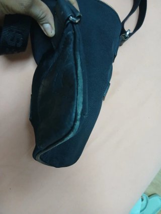 Bolso bandolera Guess Negro