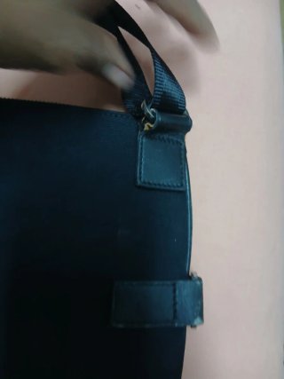 Bolso bandolera Guess Negro