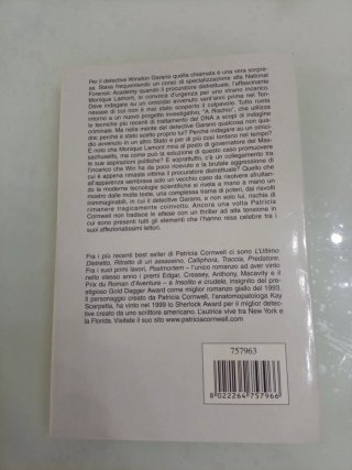 romanzo poliziesco "A rischio" Patricia Cornwell
